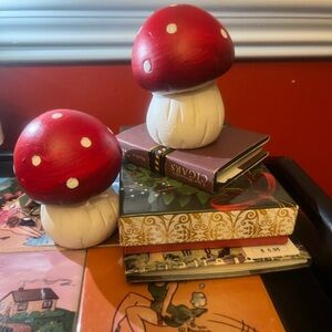 Mushrooms Decor